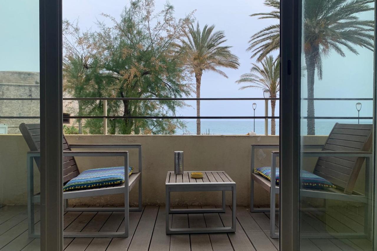 Fully Equipped Beachfront Studio In The Heart Of The City Center Bd Leclerc Антіб Екстер'єр фото